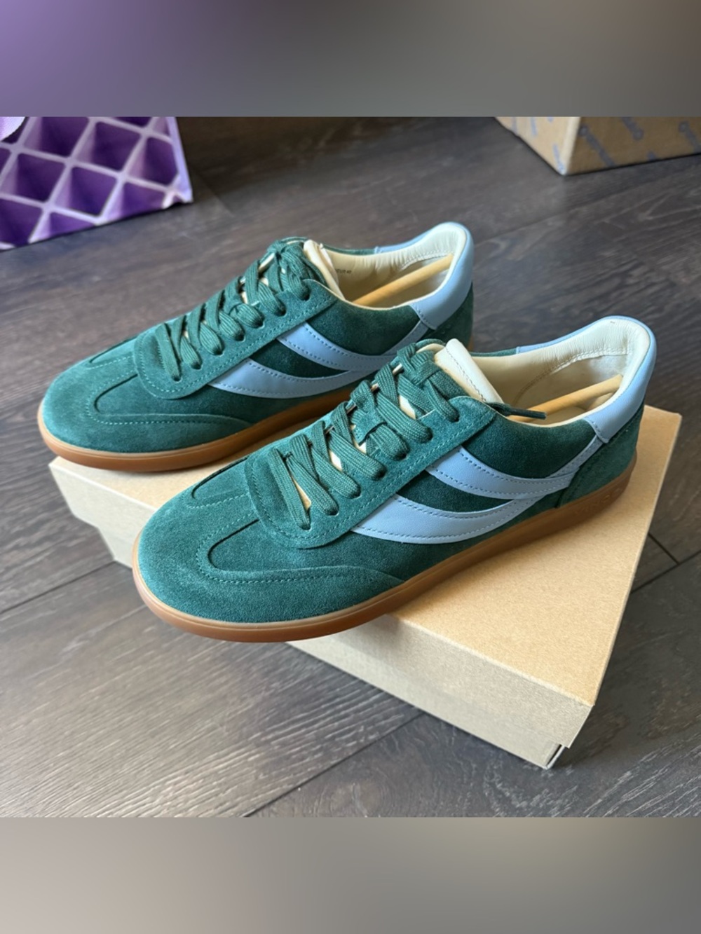 Vince Oasis Sneaker Evergreen Suede with Glacial Blue Stripe